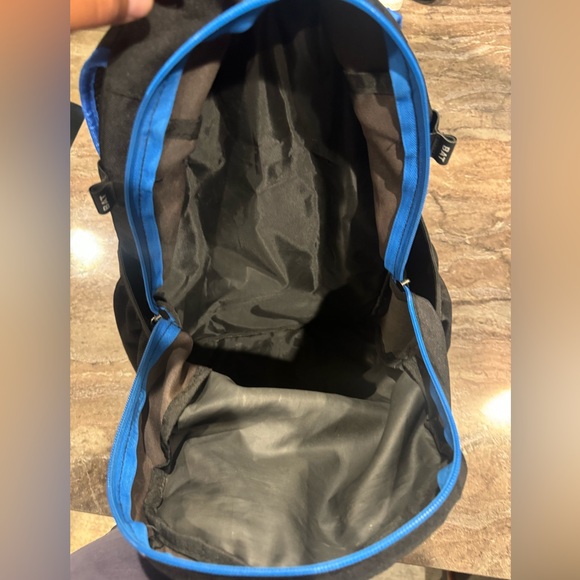 No brand youth bat backpack with helmet pouch, black - Picture 3 of 4